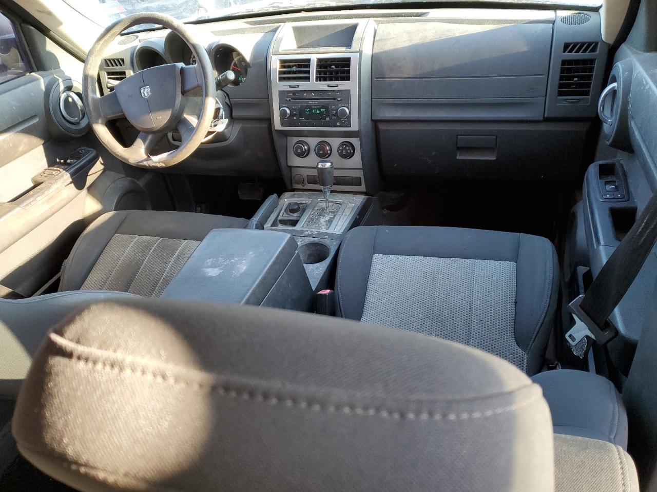 2010 Dodge Nitro - Image 8