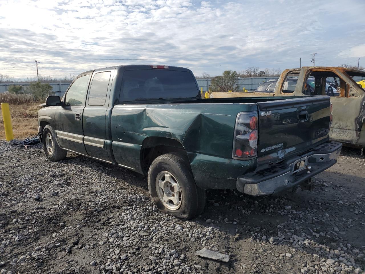 2003 Chevrolet Silverado - Image 2