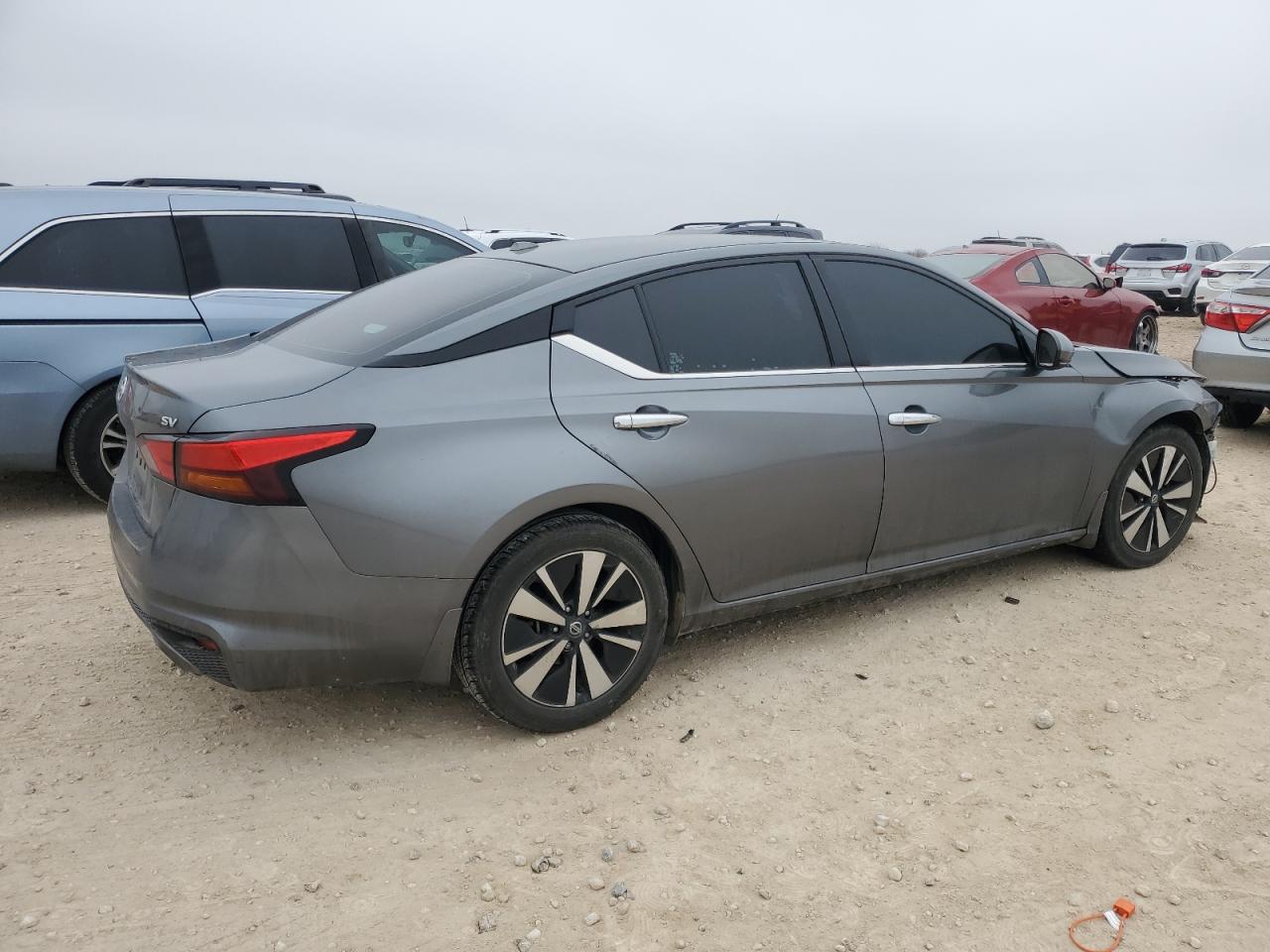 2020 Nissan Altima - Image 3