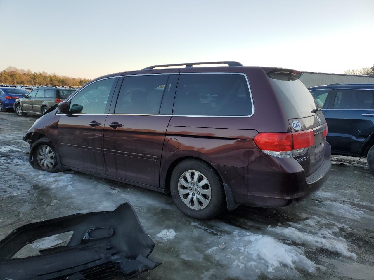 2010 Honda Odyssey - Image 2