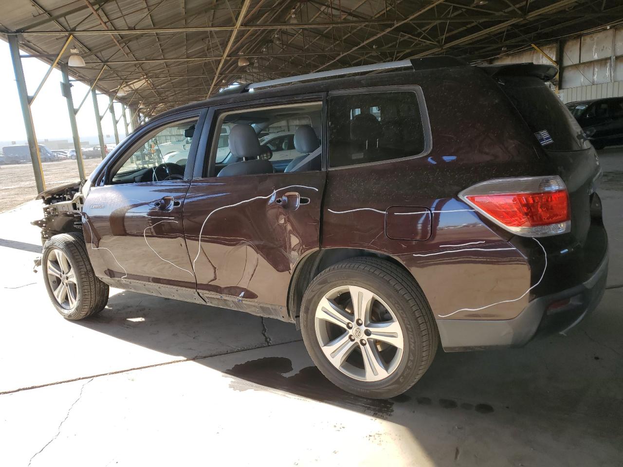 2011 Toyota Highlander - Image 2