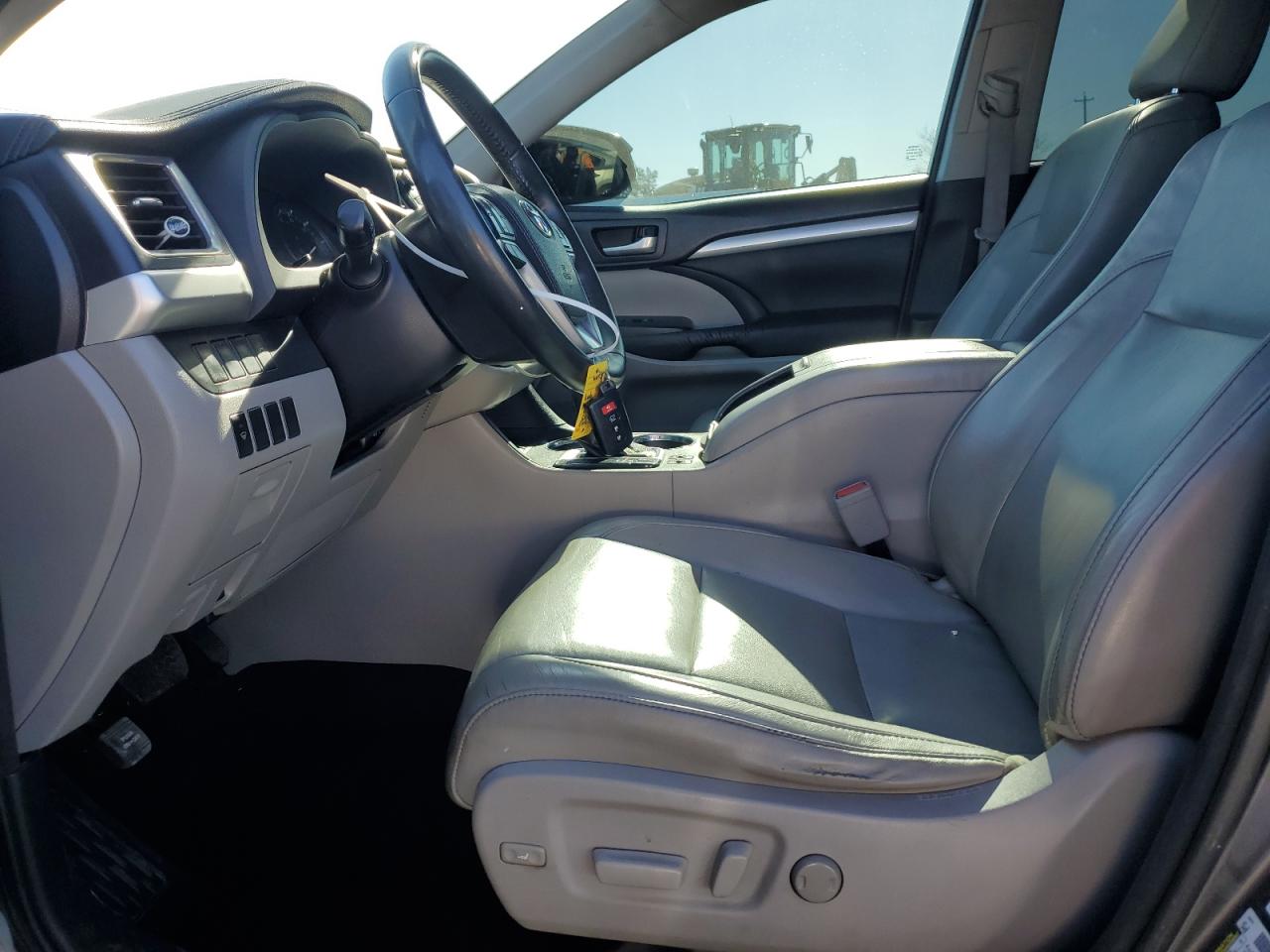 2015 Toyota Highlander - Image 7