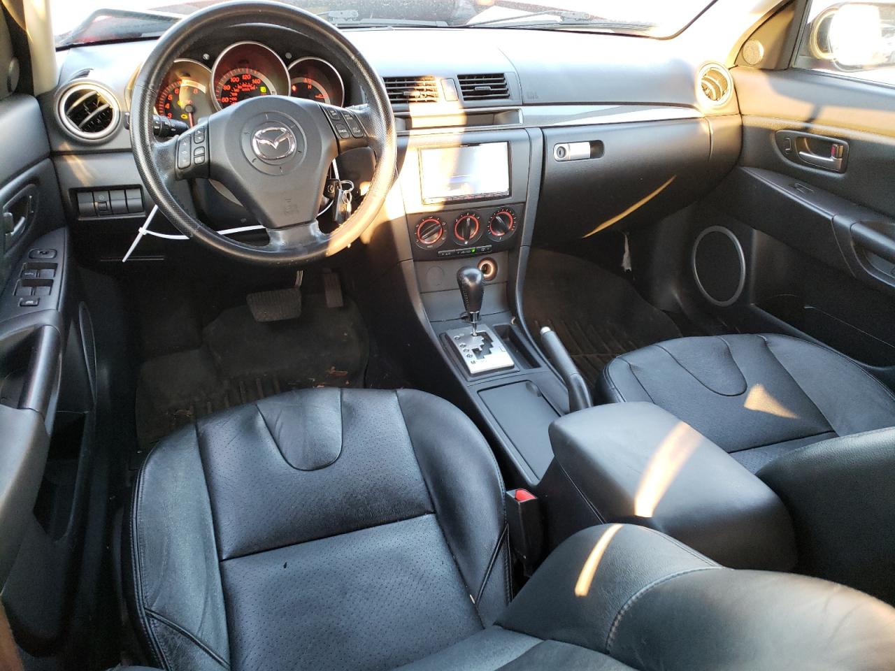 2006 Mazda 3 - Image 8