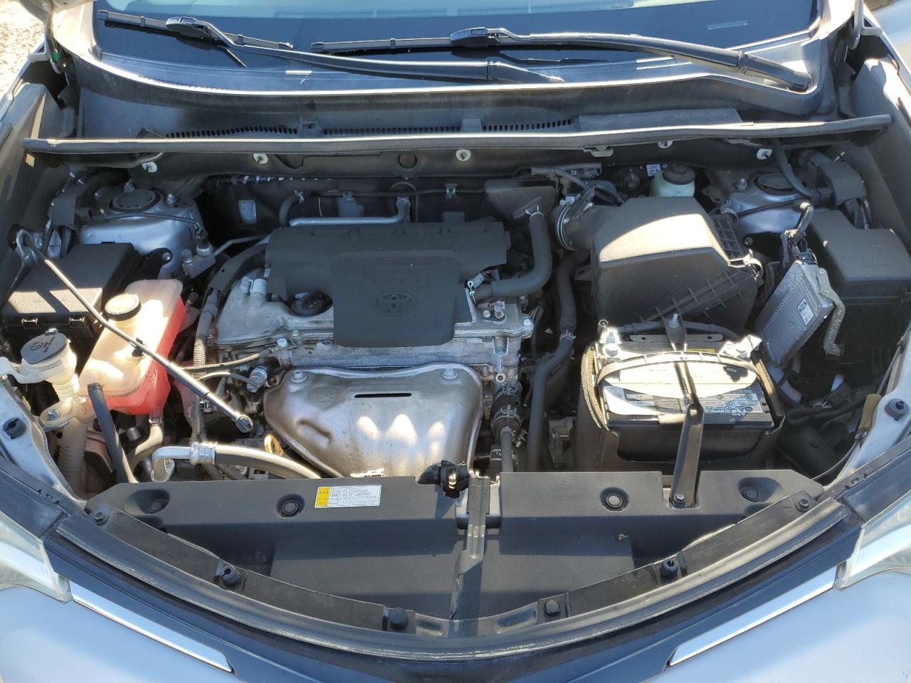 2018 Toyota RAV 4 - Image 12