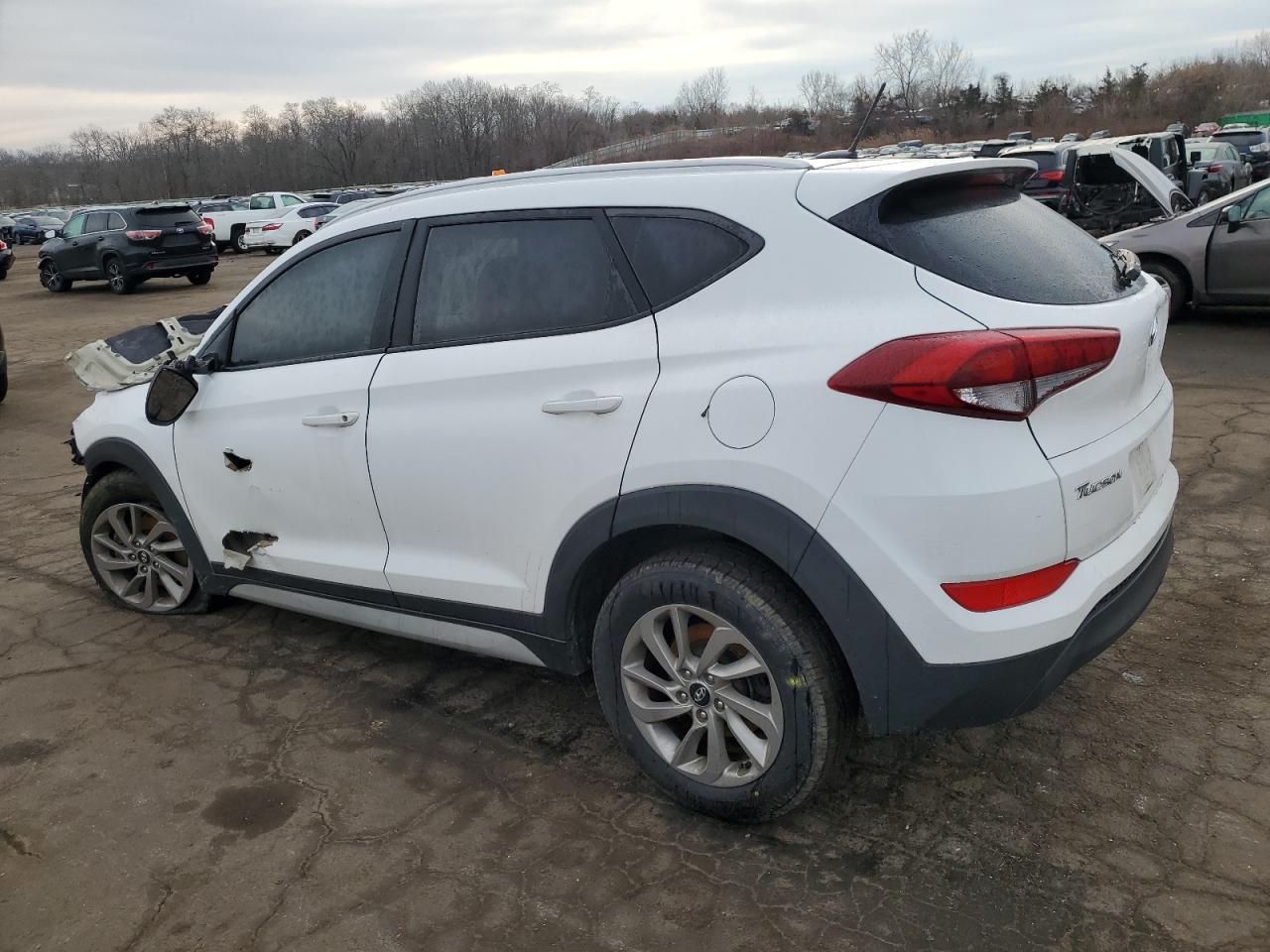 2017 Hyundai Tucson - Image 2