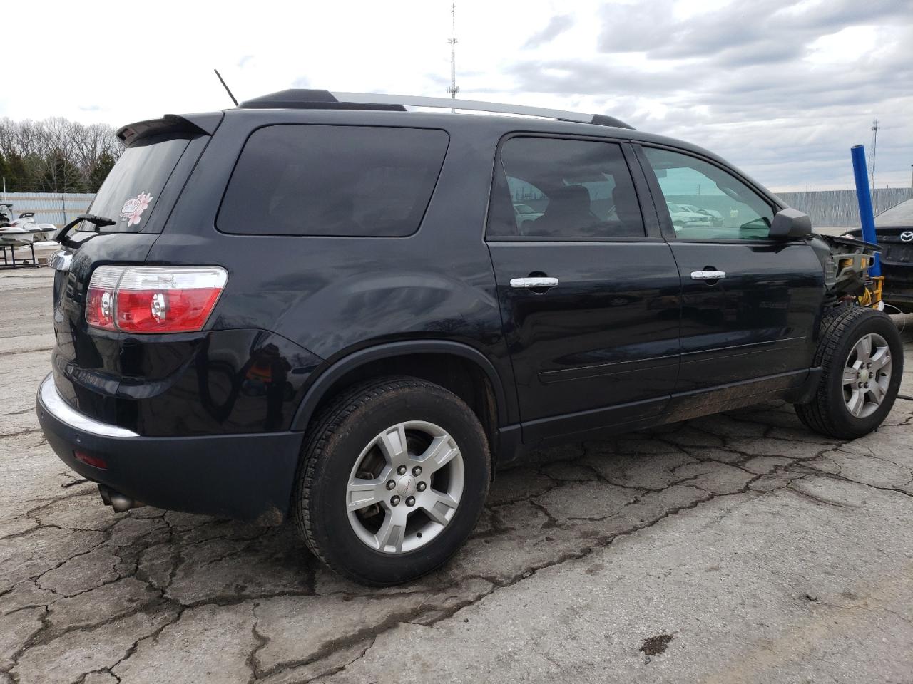 2011 GMC Acadia - Image 3