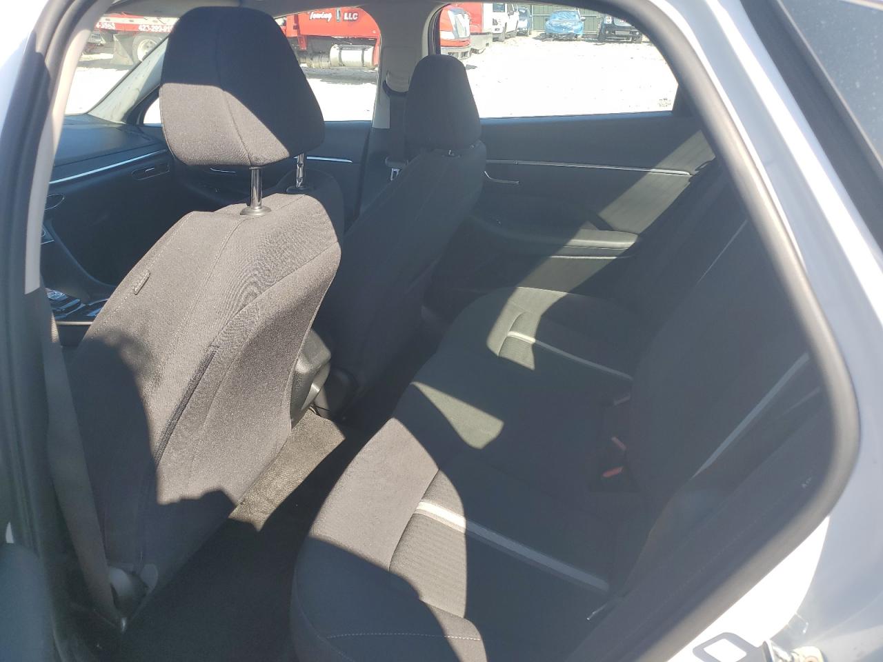 2022 Hyundai Sonata - Image 10