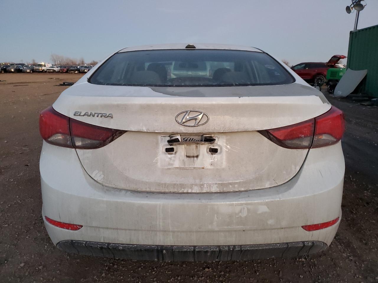 2016 Hyundai Elantra - Image 6