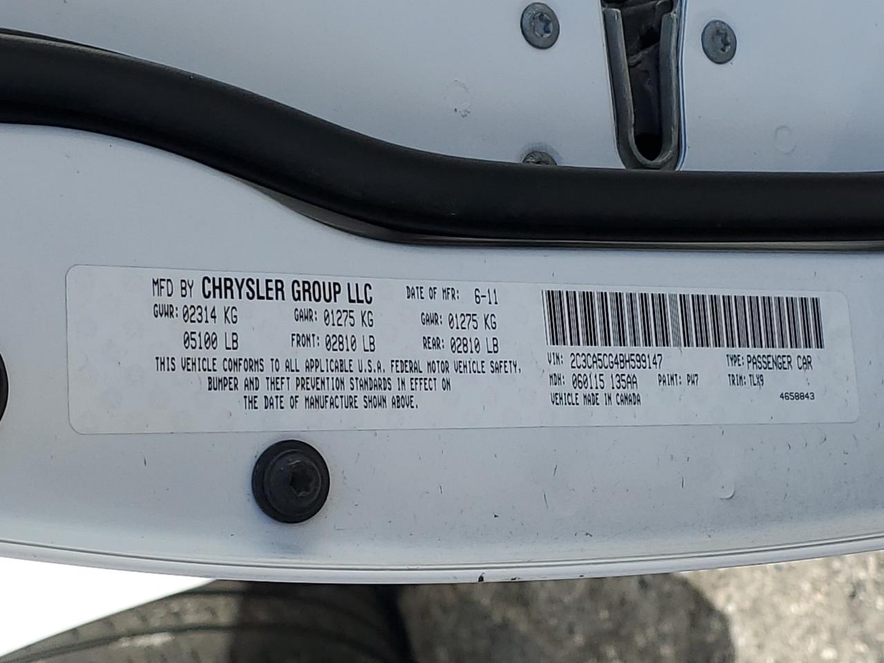 2011 Chrysler 300 - Image 12
