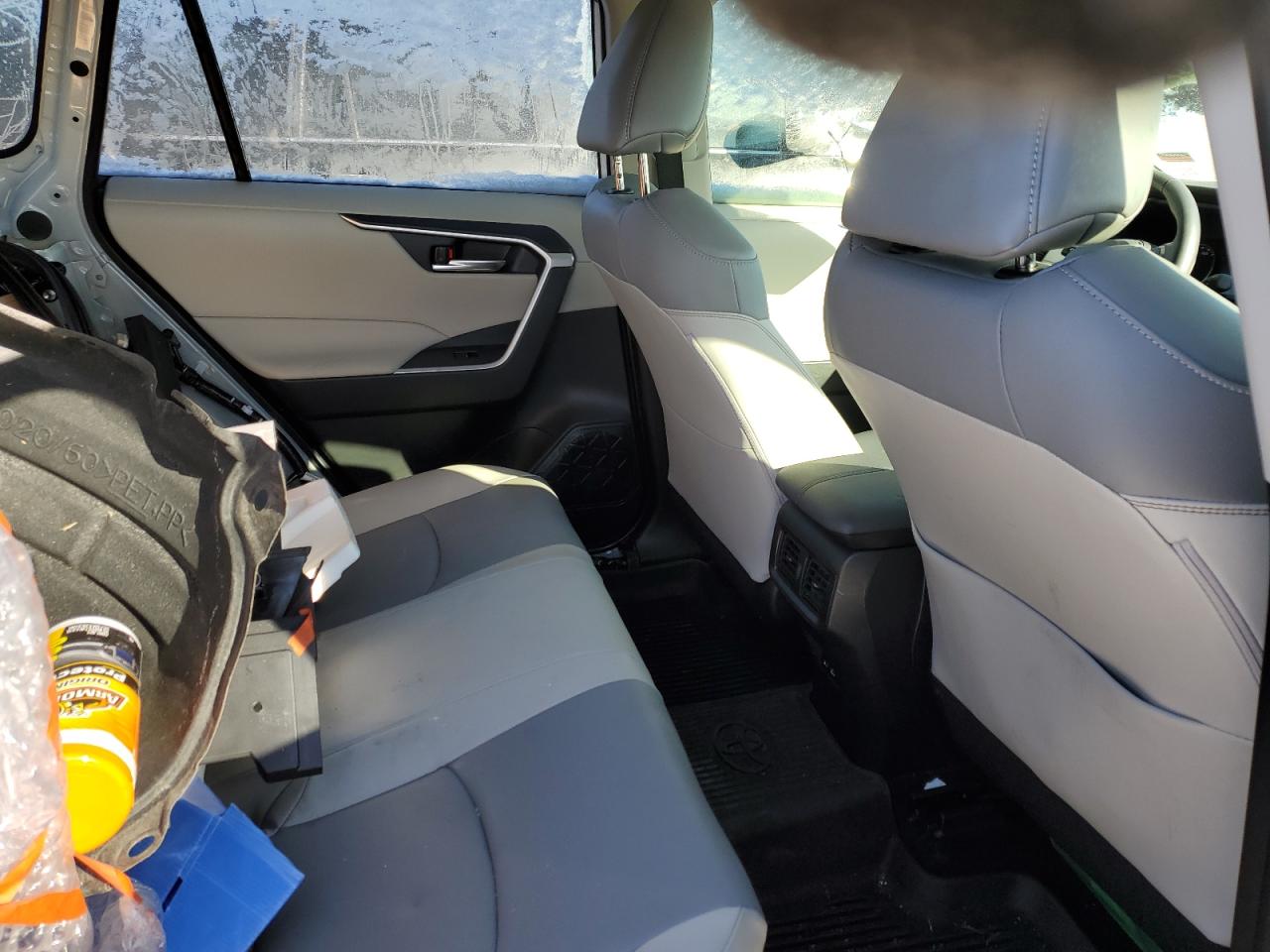 2022 Toyota RAV 4 - Image 10