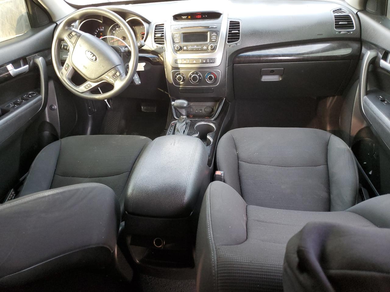 2015 Kia Sorento - Image 8