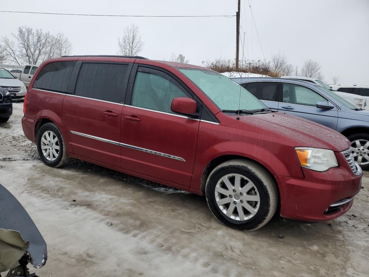2013 Chrysler Town & Country - Image 4