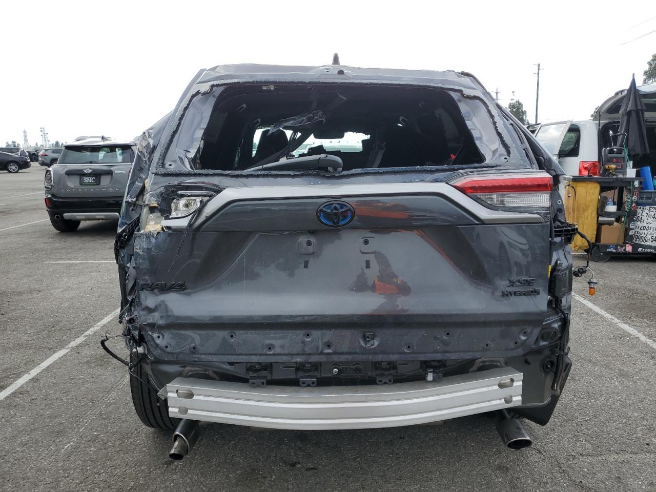 2024 Toyota RAV 4 - Image 6