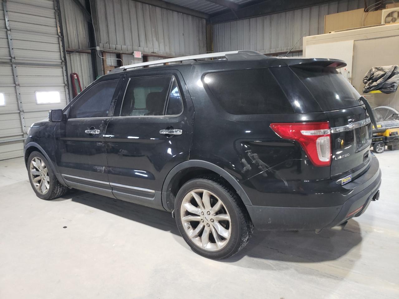 2011 Ford Explorer - Image 2