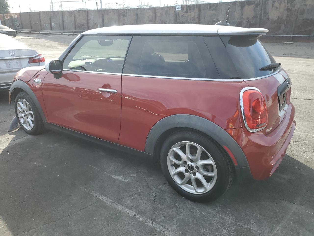 VIN WMWXP7C58F2A36428 2015 MINI COOPER no.2