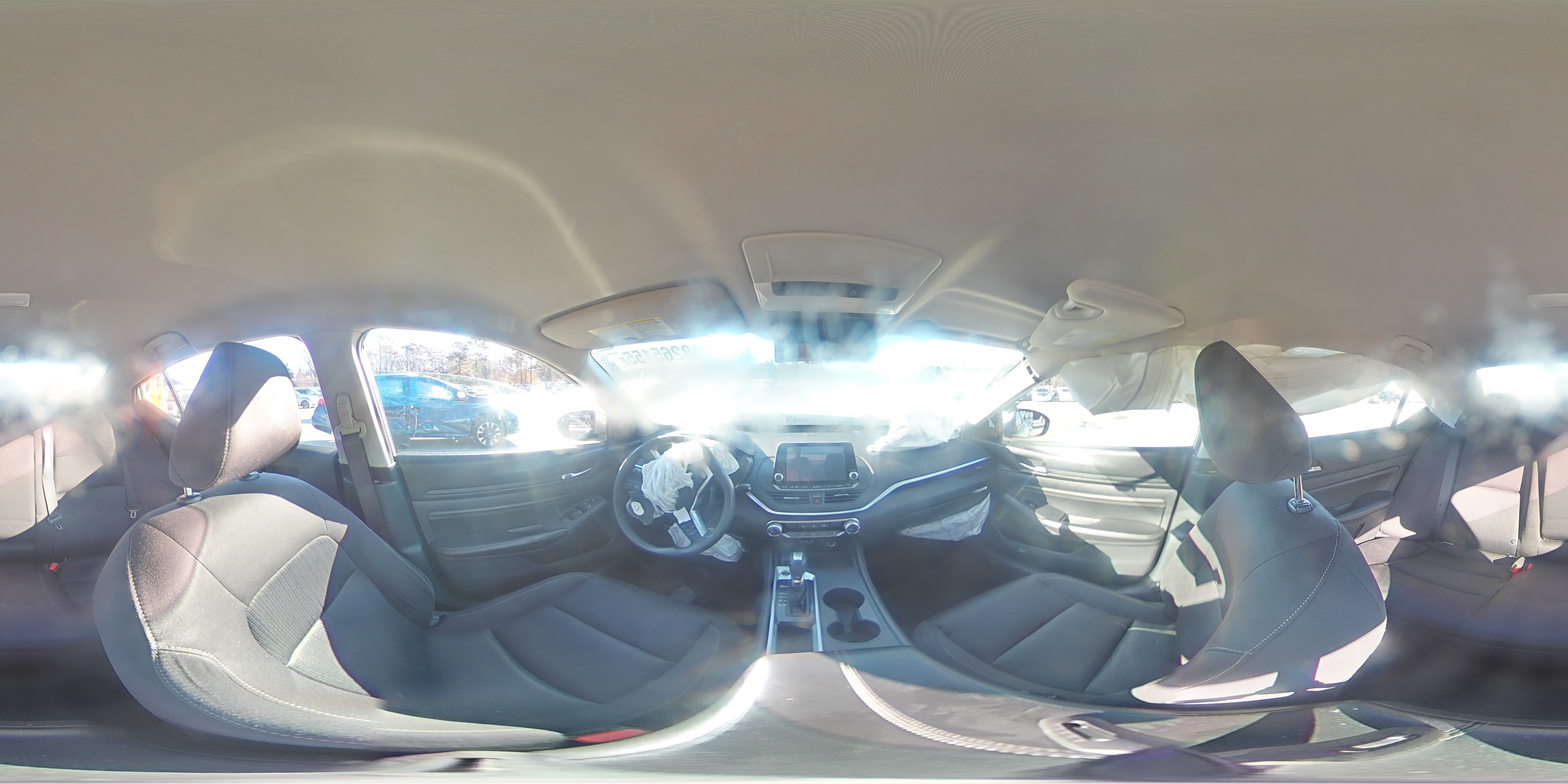 2019 Nissan Altima - Image 13