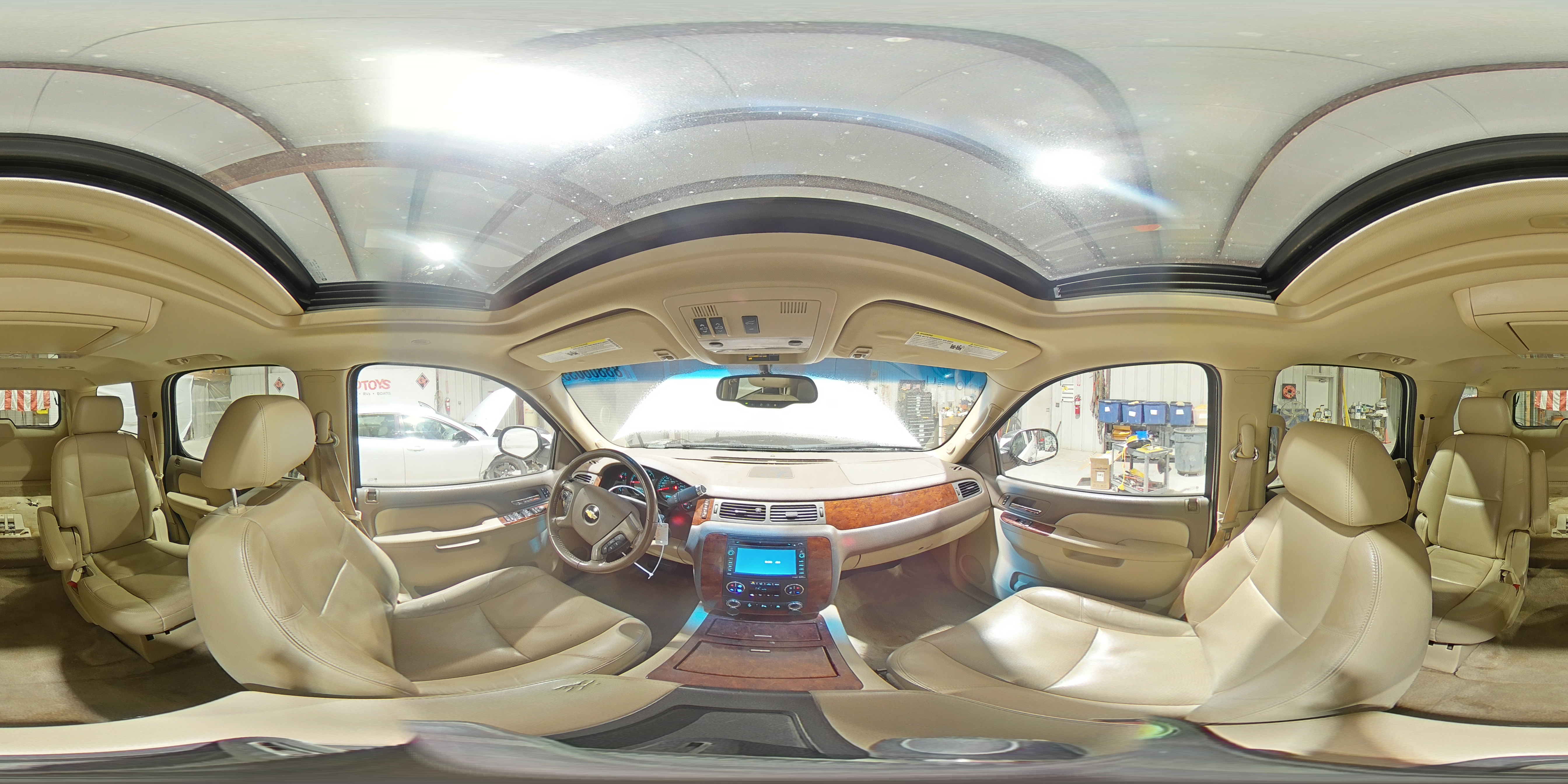2011 Chevrolet Tahoe - Image 13