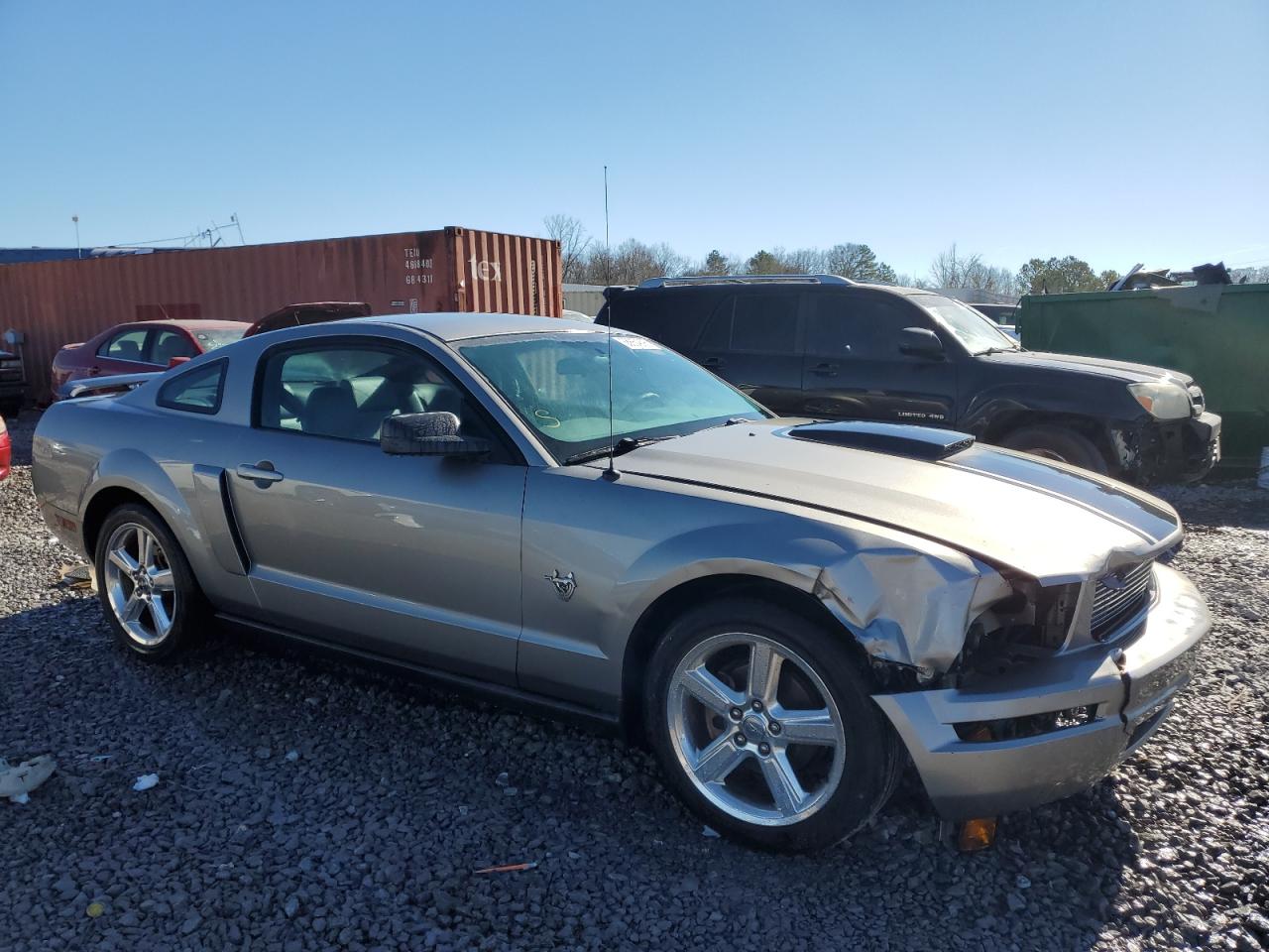 2009 Ford Mustang - Image 4