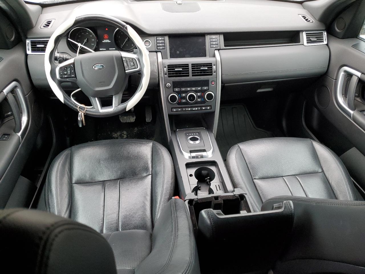 2019 Land Rover Discovery - Image 8