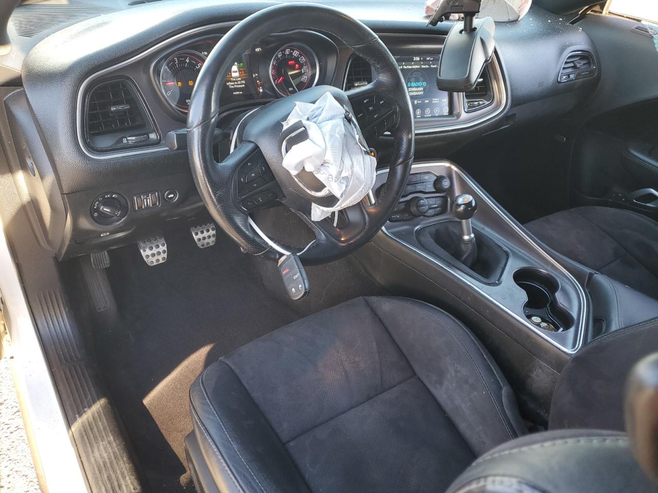 2018 Dodge Challenger - Image 8