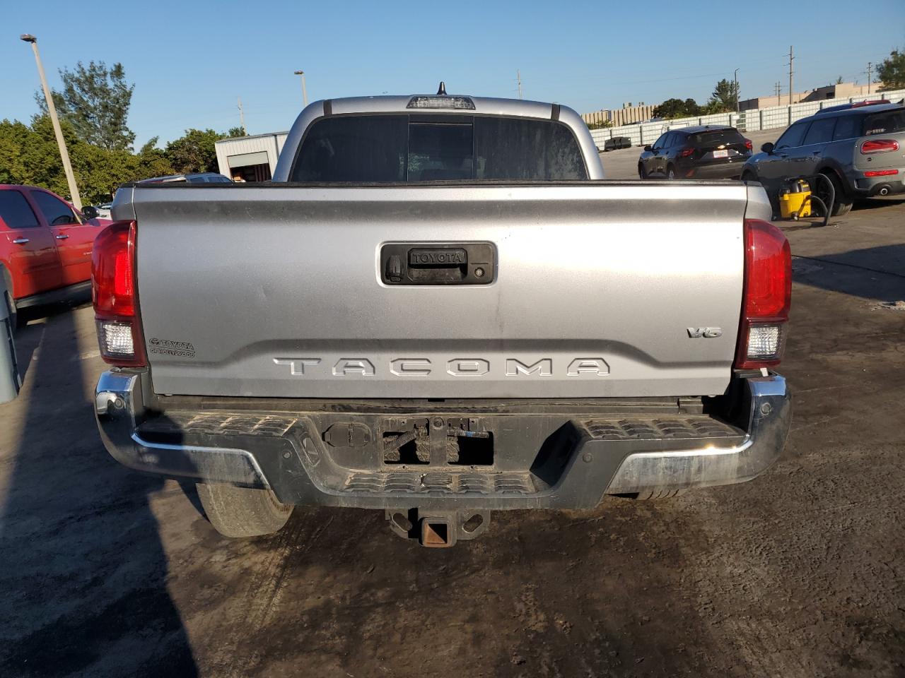 2020 Toyota Tacoma - Image 6