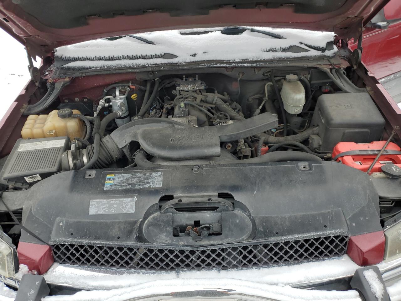 2004 Chevrolet Avalanche - Image 12
