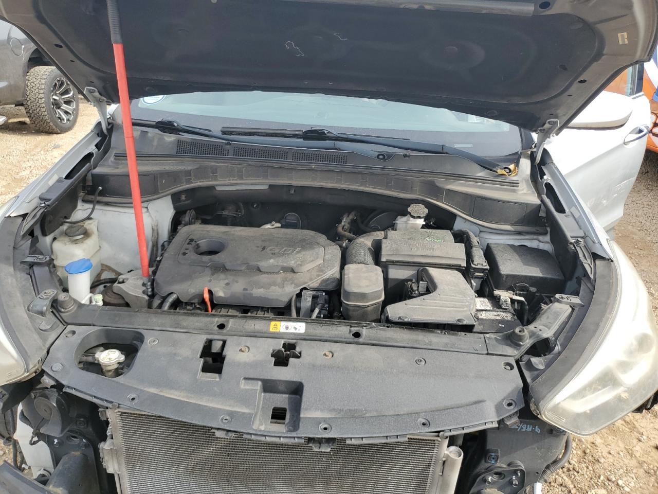 2018 Hyundai Santa Fe - Image 12