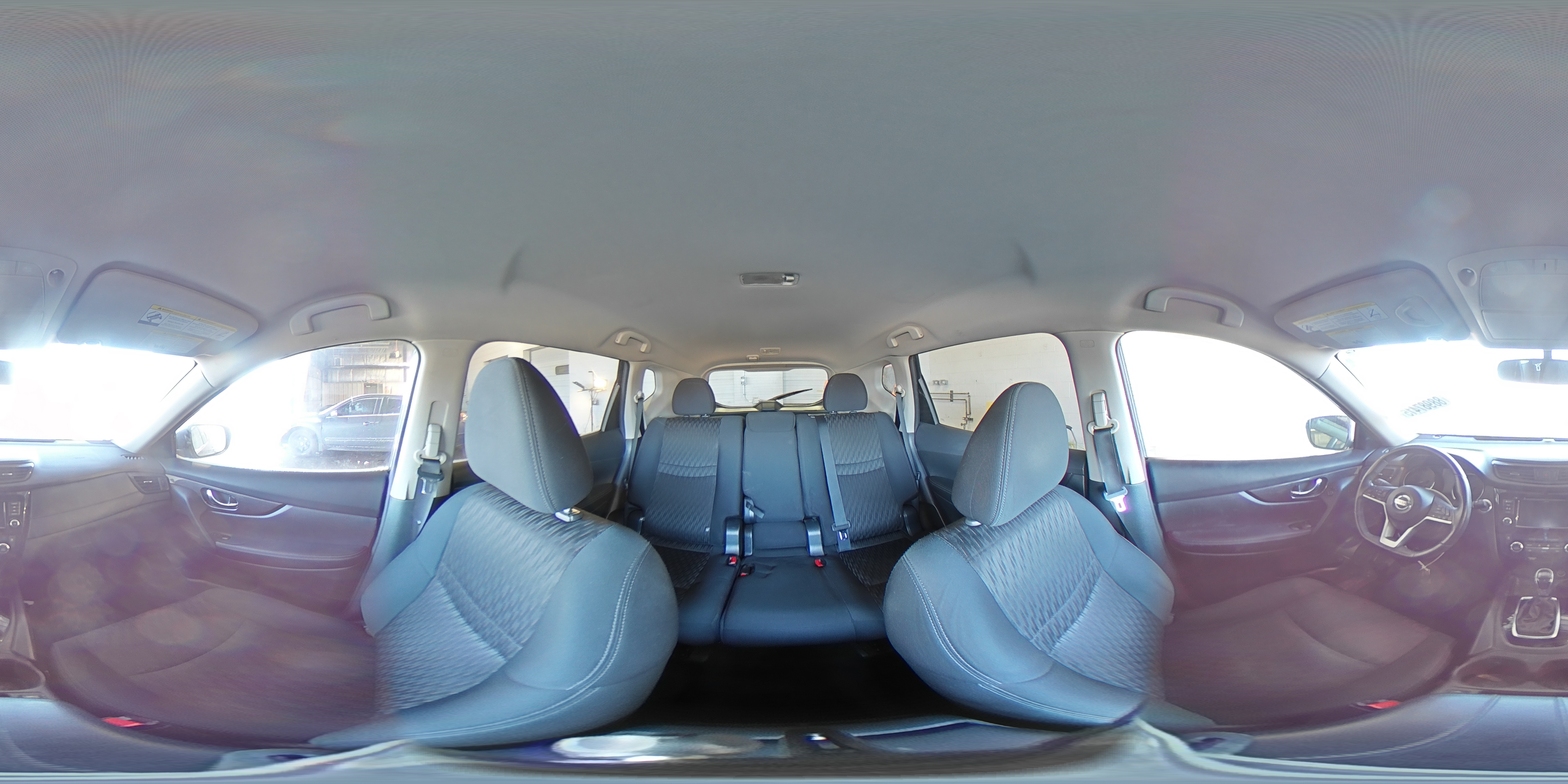 2018 Nissan Rogue - Image 15