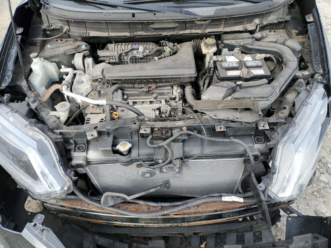 2015 Nissan Rogue - Image 12