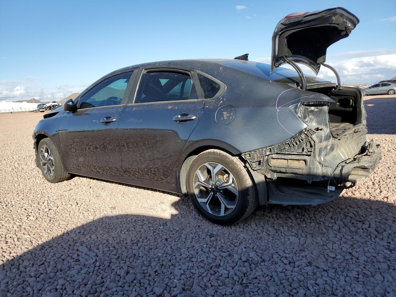2019 Kia Forte - Image 2