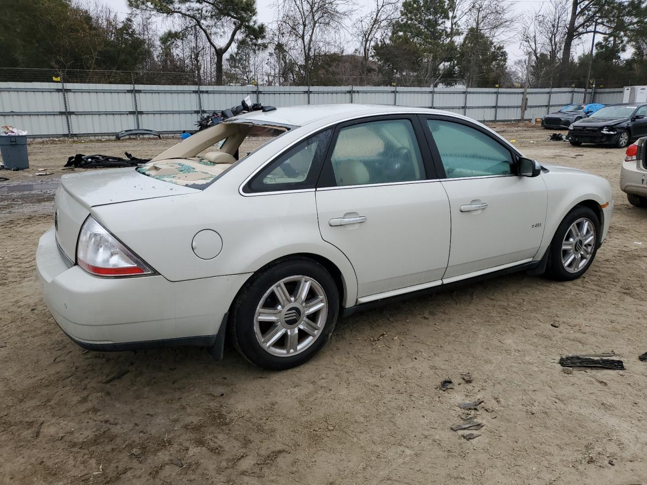 2008 Mercury Sable - Image 3