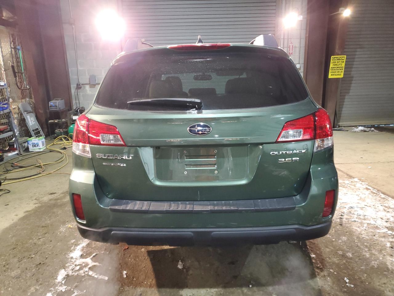 2012 Subaru Outback - Image 6