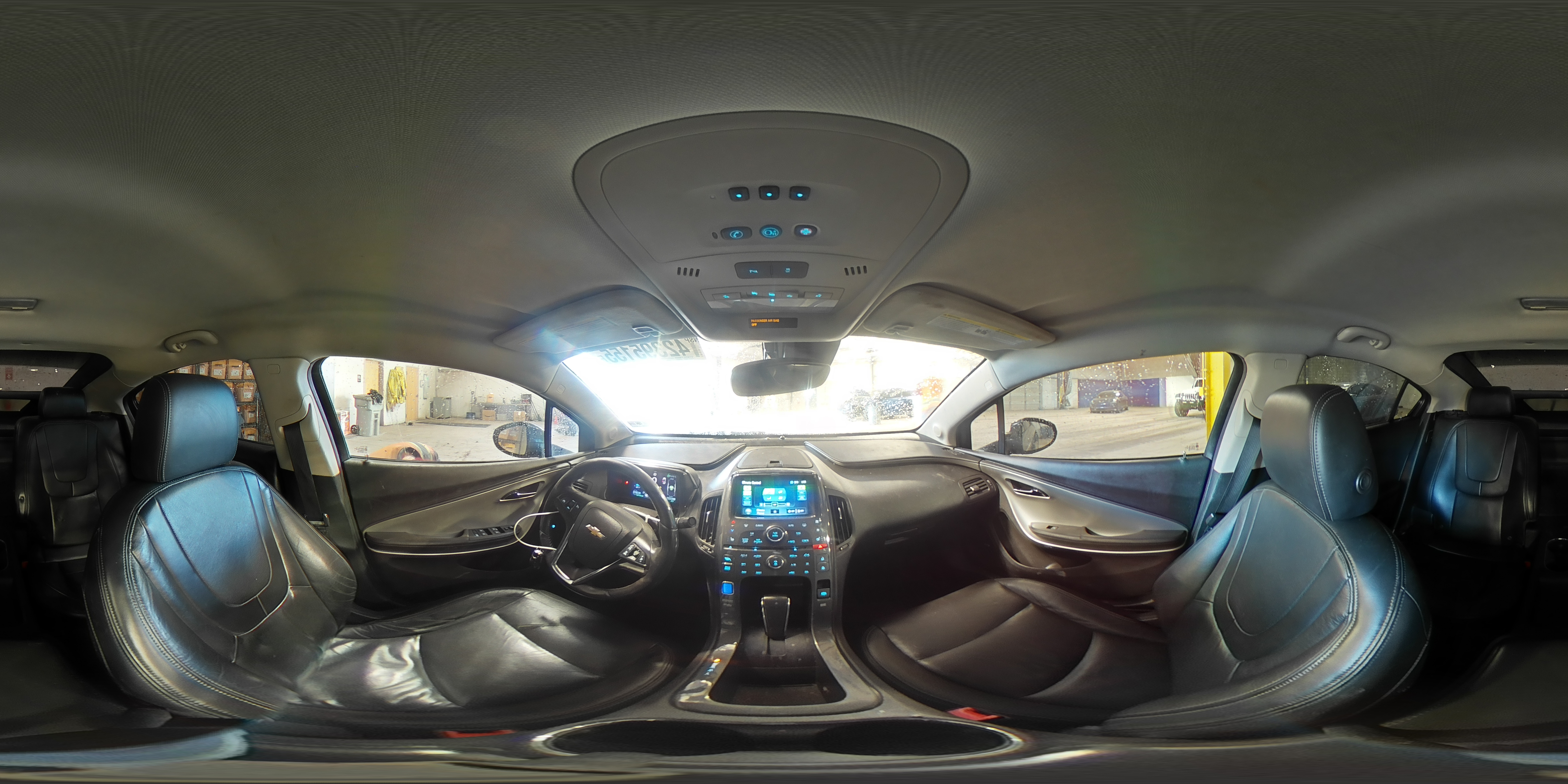 2012 Chevrolet Volt - Image 15