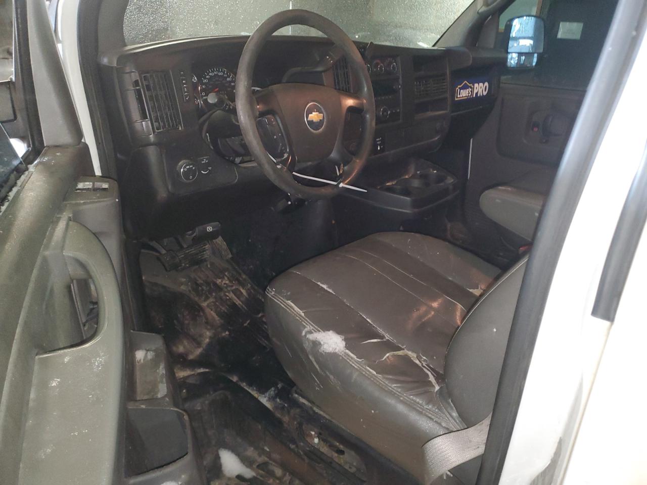 2014 Chevrolet Express - Image 8