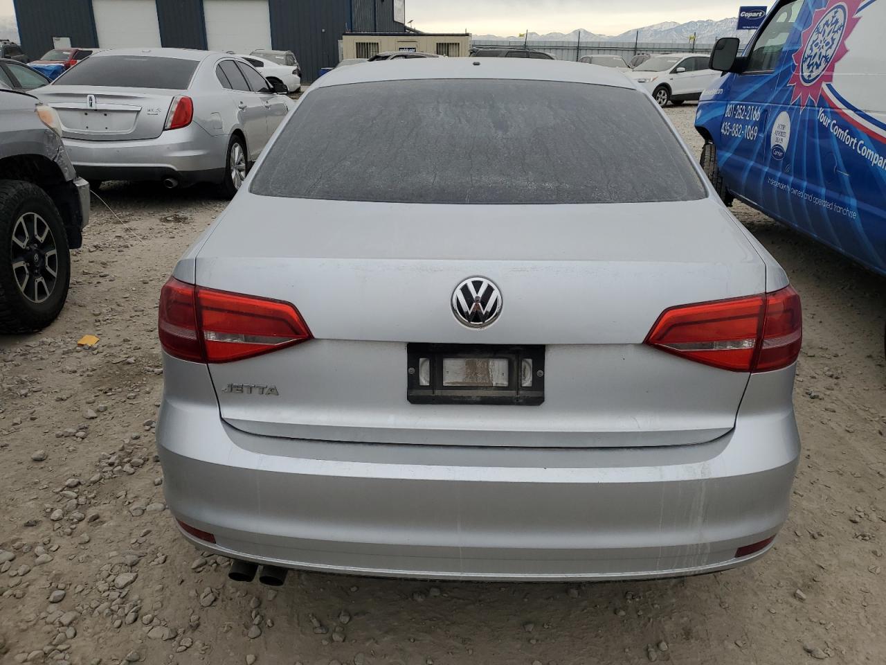 2015 Volkswagen Jetta - Image 6