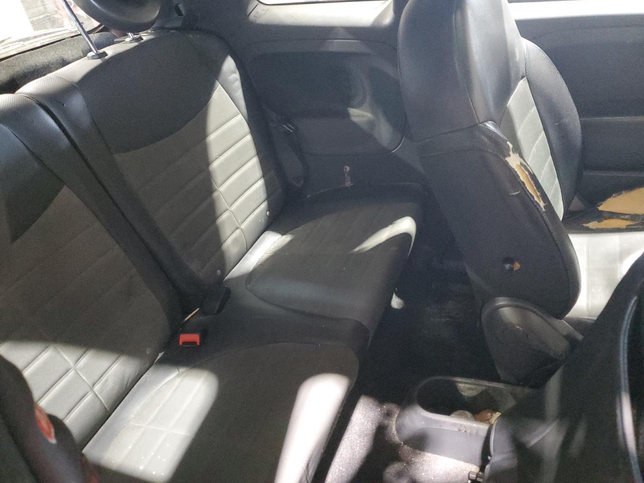 2012 Fiat 500 - Image 10