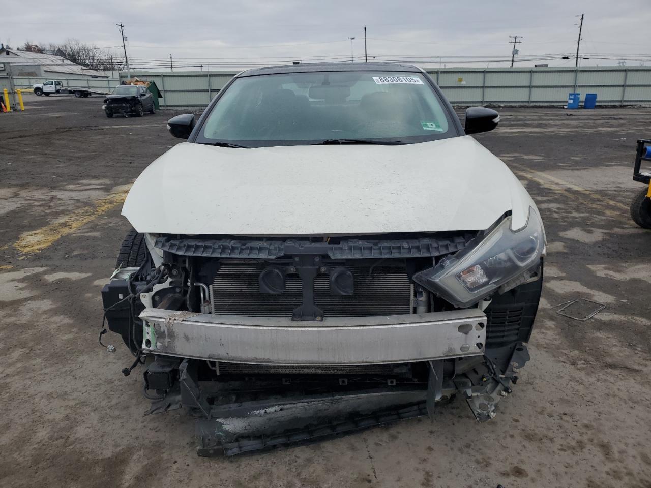 2017 Nissan Maxima - Image 5