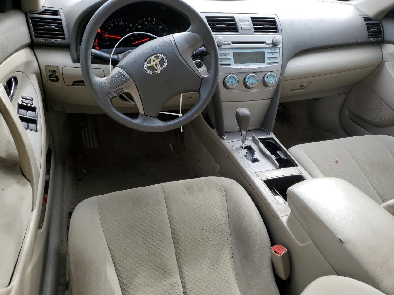 2009 Toyota Camry - Image 8