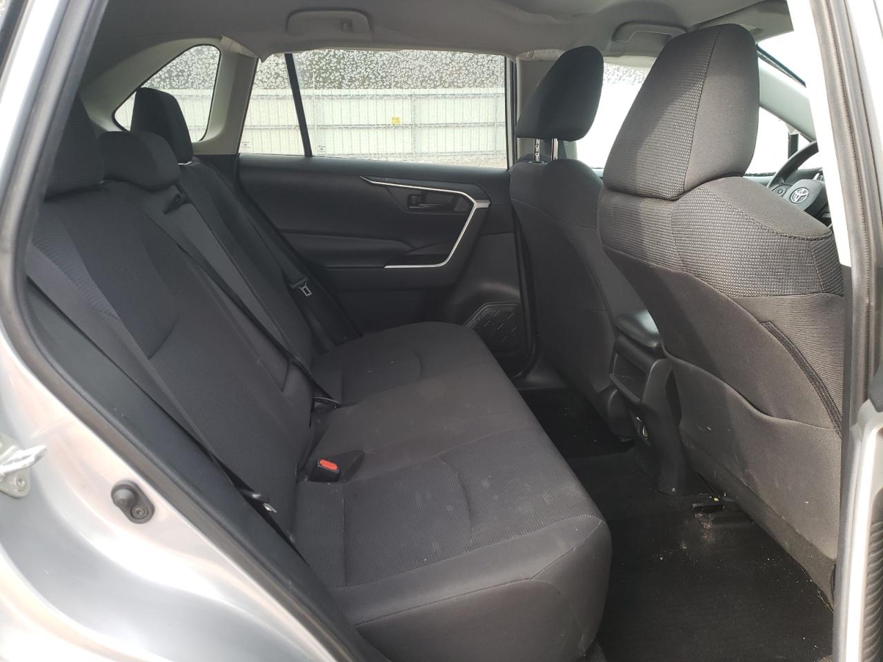 2020 Toyota RAV 4 - Image 12