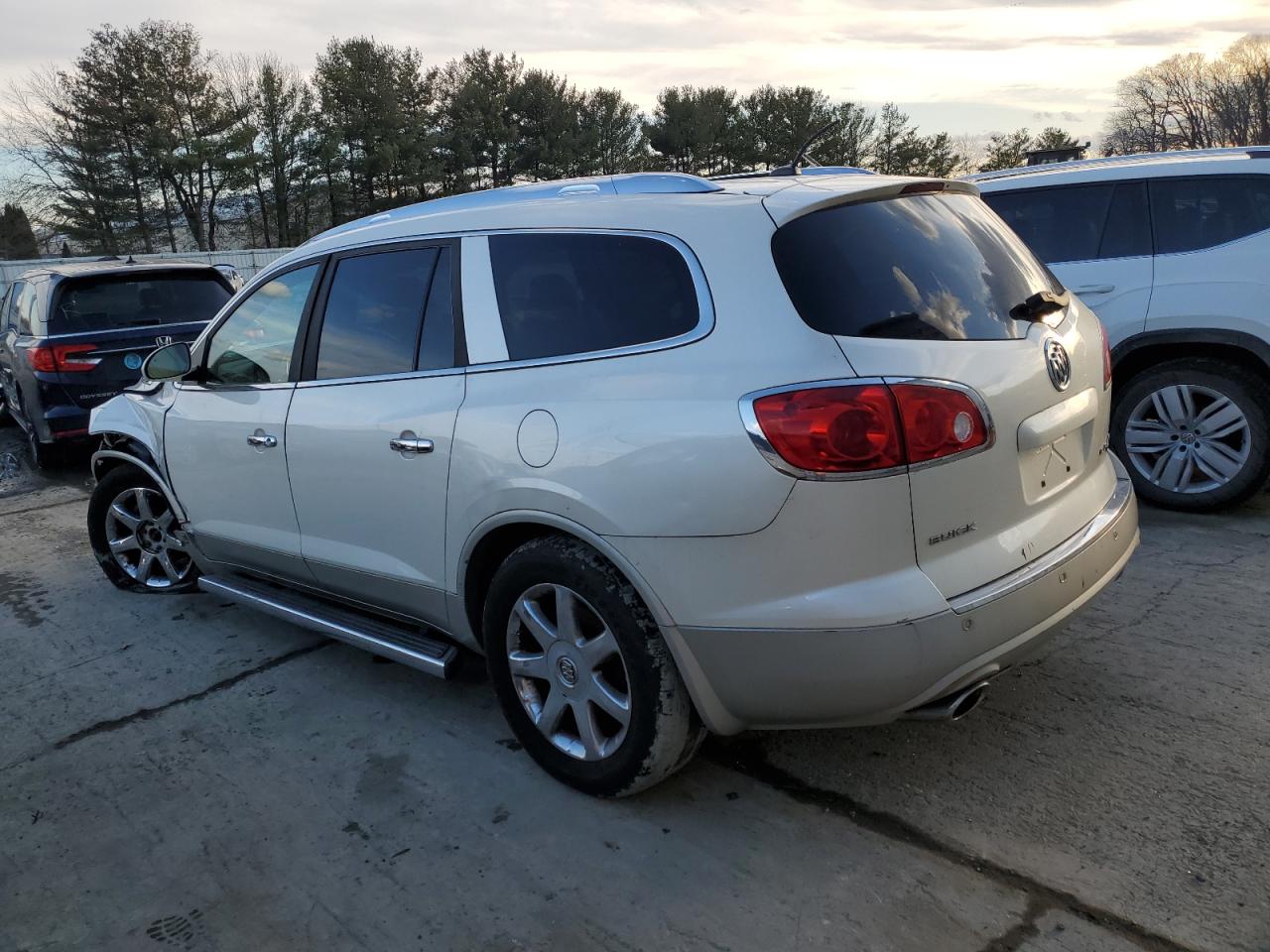 2008 Buick Enclave - Image 2