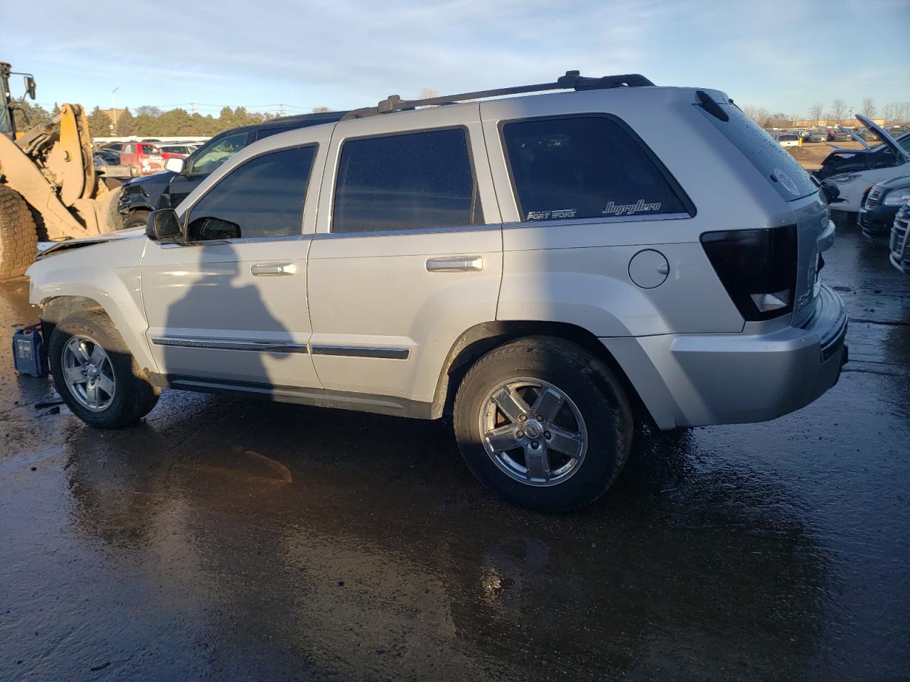 2006 Jeep Grand Cherokee - Image 2