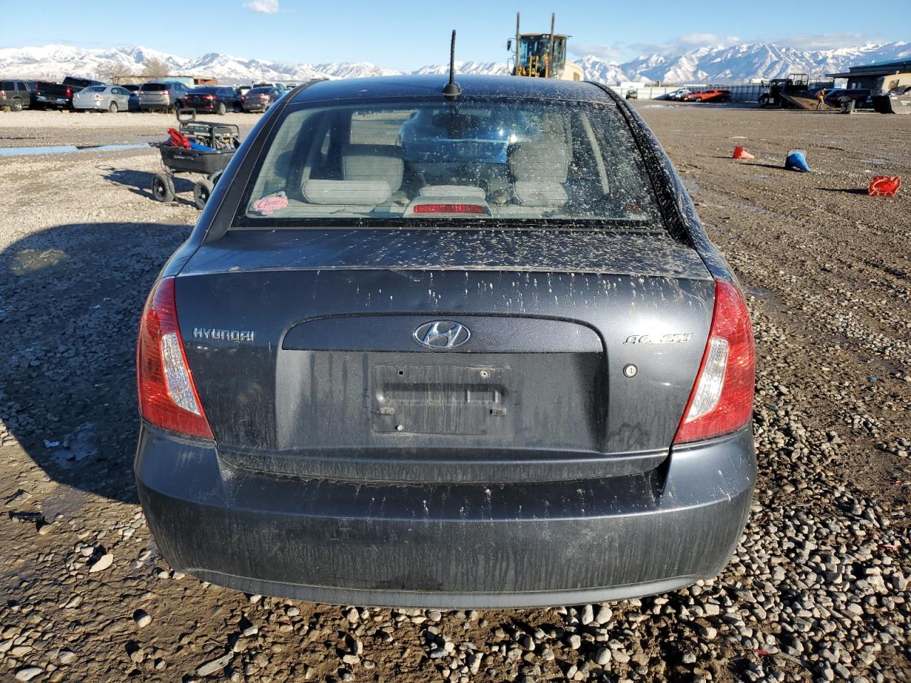 2011 Hyundai Accent - Image 6