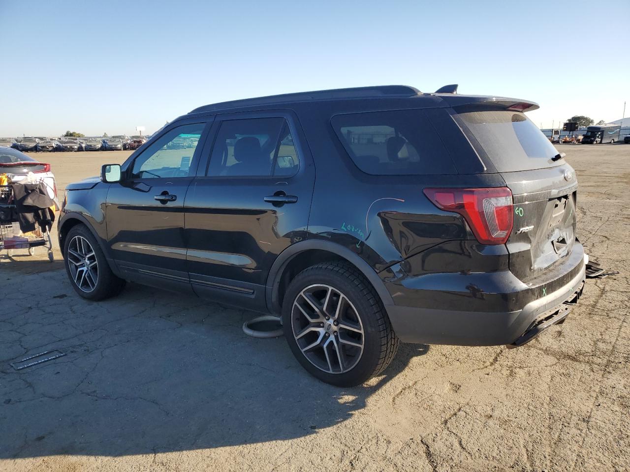 2016 Ford Explorer - Image 2
