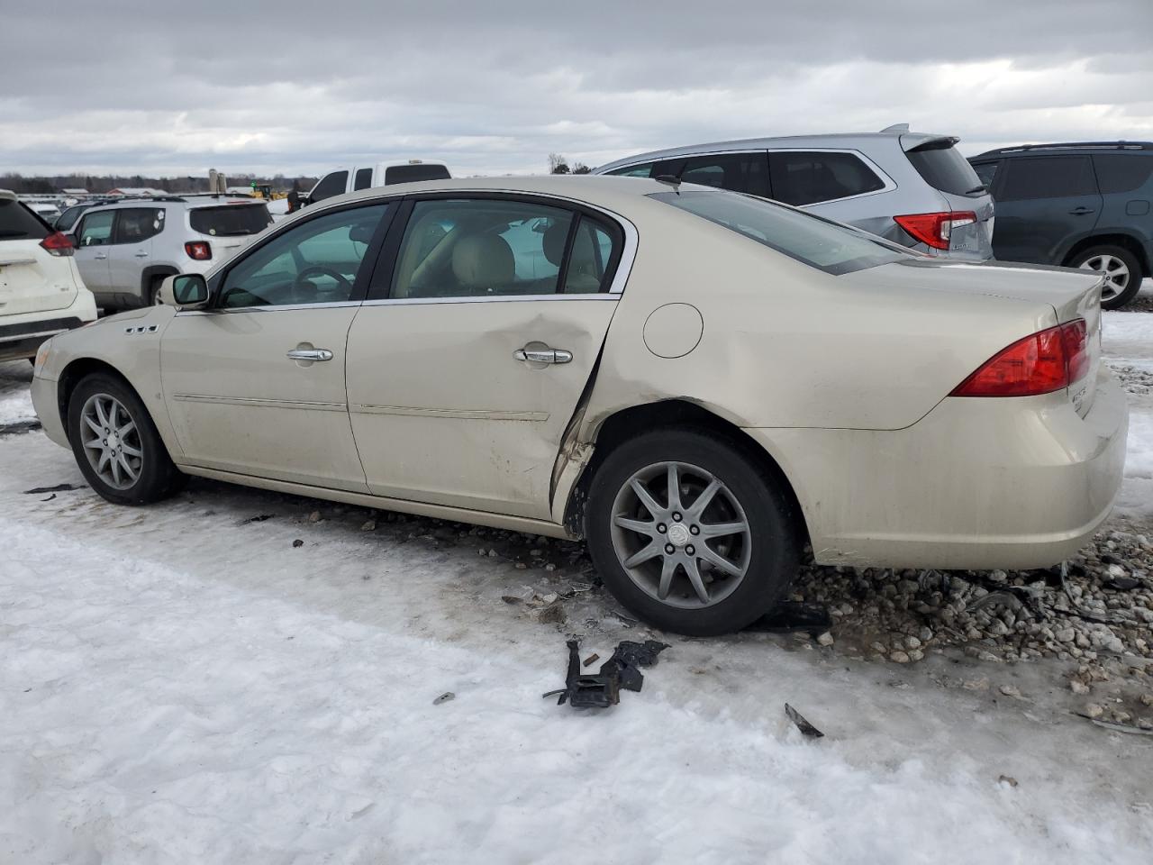 2007 Buick Lucerne - Image 2