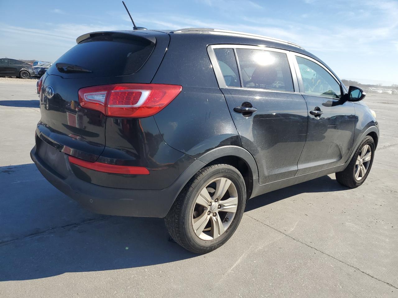 VIN KNDPB3A2XD7487845 2013 KIA SPORTAGE no.3