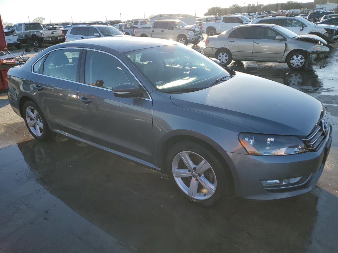 2015 Volkswagen Passat - Image 4