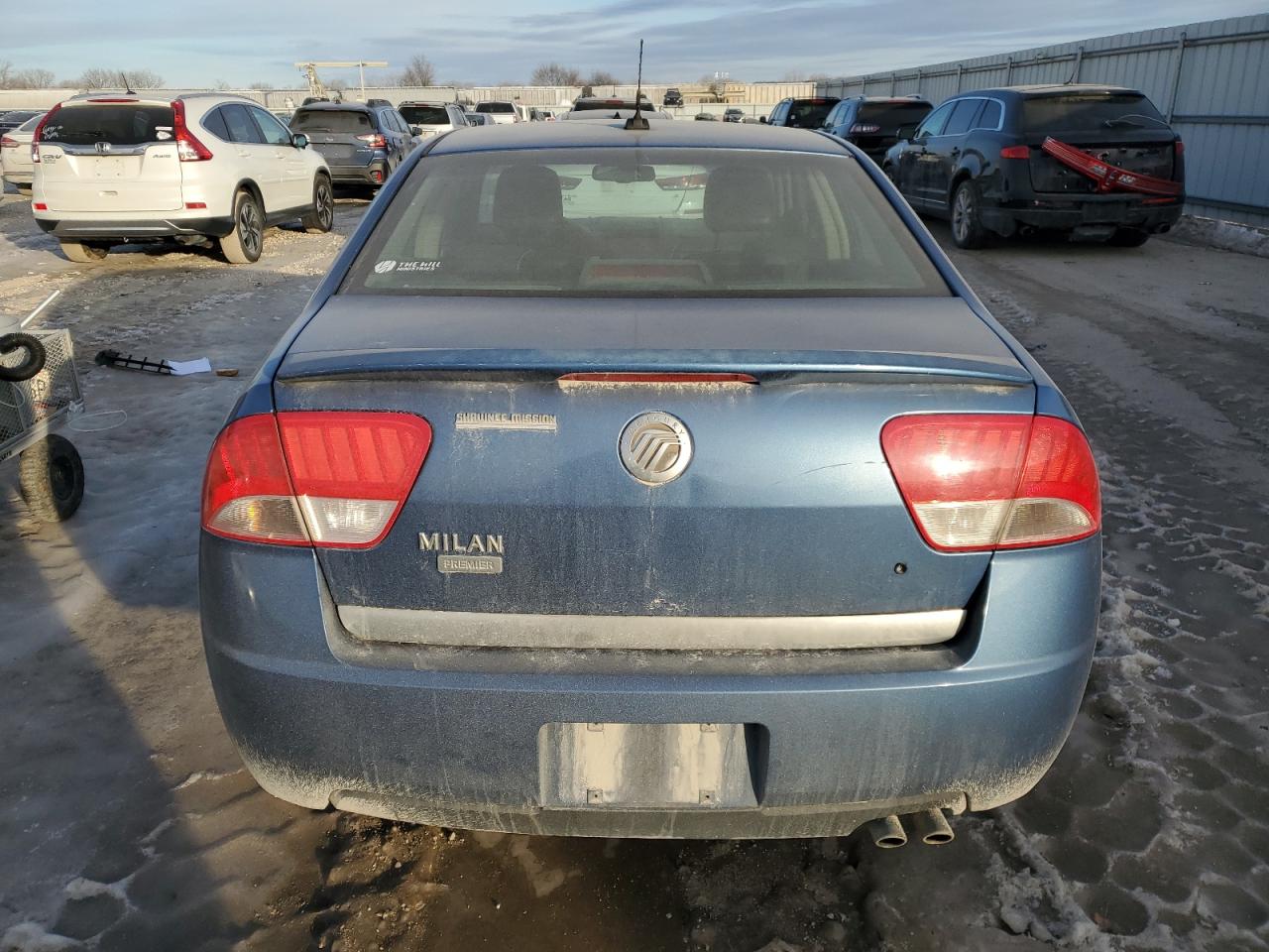 2010 Mercury Milan - Image 6