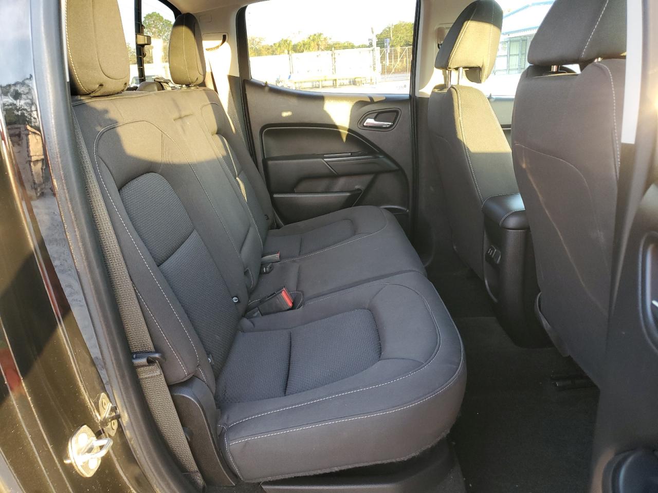 2017 Chevrolet Colorado - Image 10