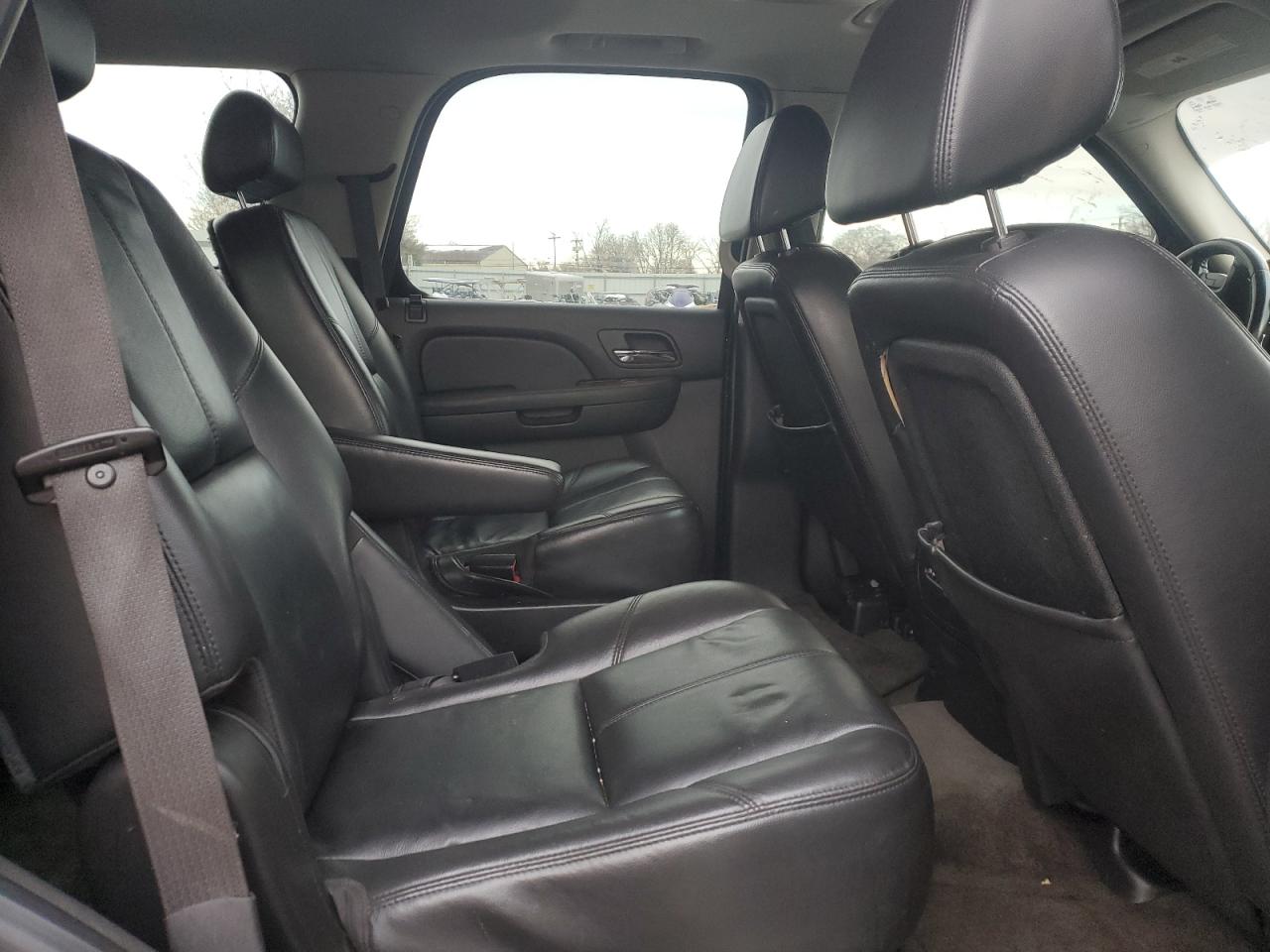 2008 Chevrolet Tahoe - Image 11