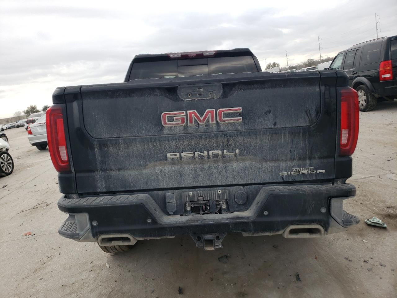 2022 GMC Sierra - Image 6